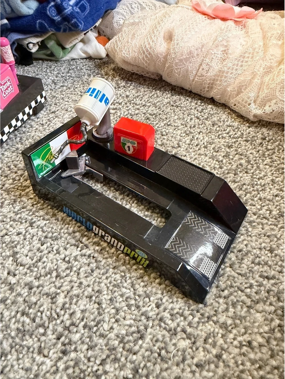 Pixar Cars Rust-eze Launchers: Tank coat, Francesco, shifty, & trunk fresh
